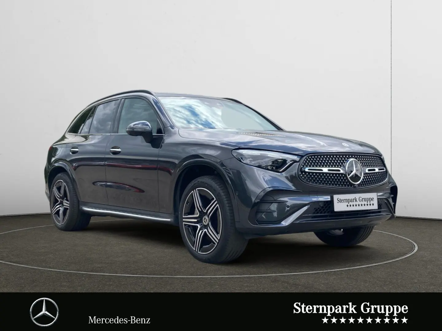 GLC 300 e 4M AMG Premium Plus +AHK+Pano+DIST+20