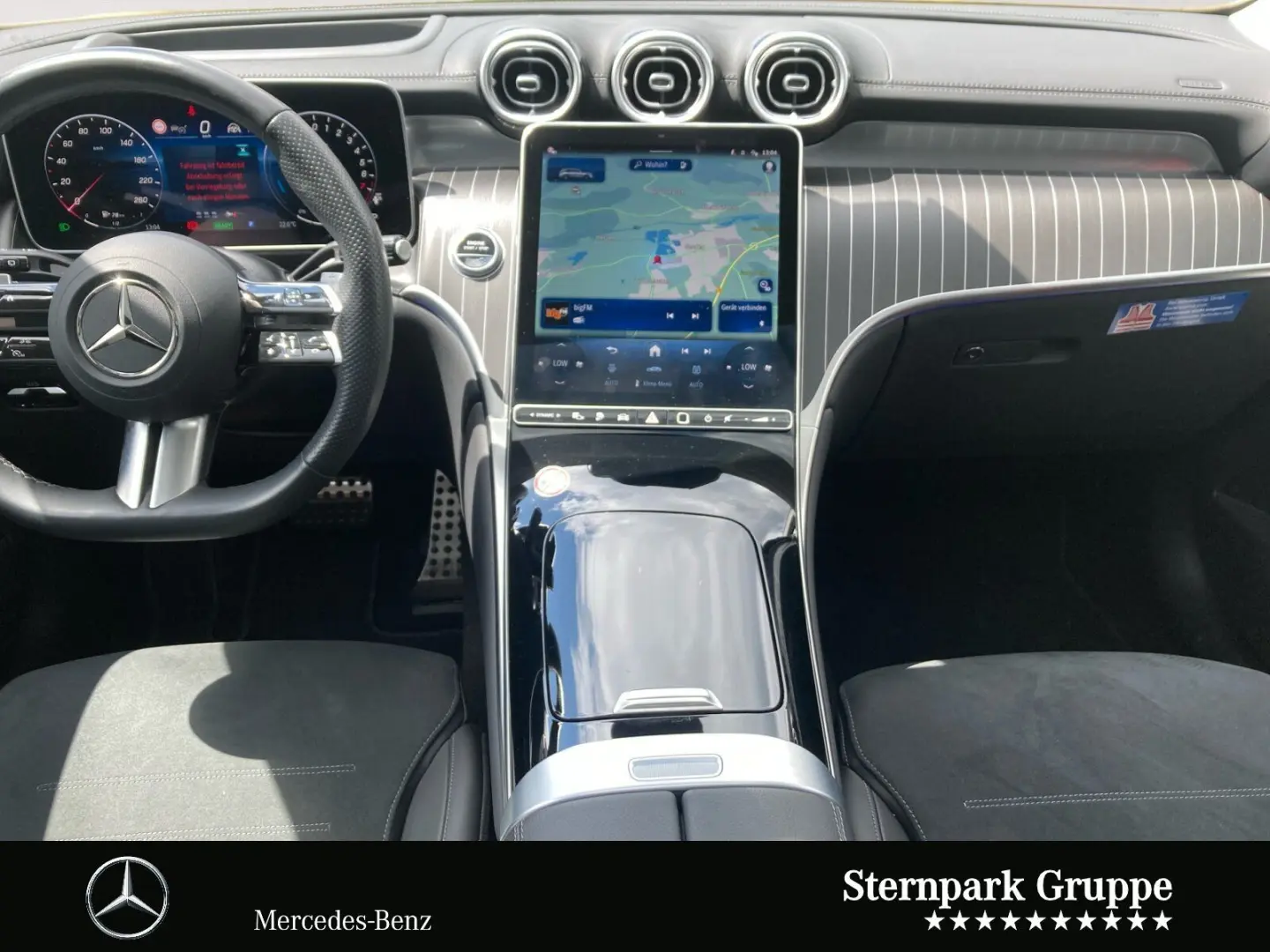 GLC 300 e 4M AMG Premium Plus +AHK+Pano+DIST+20