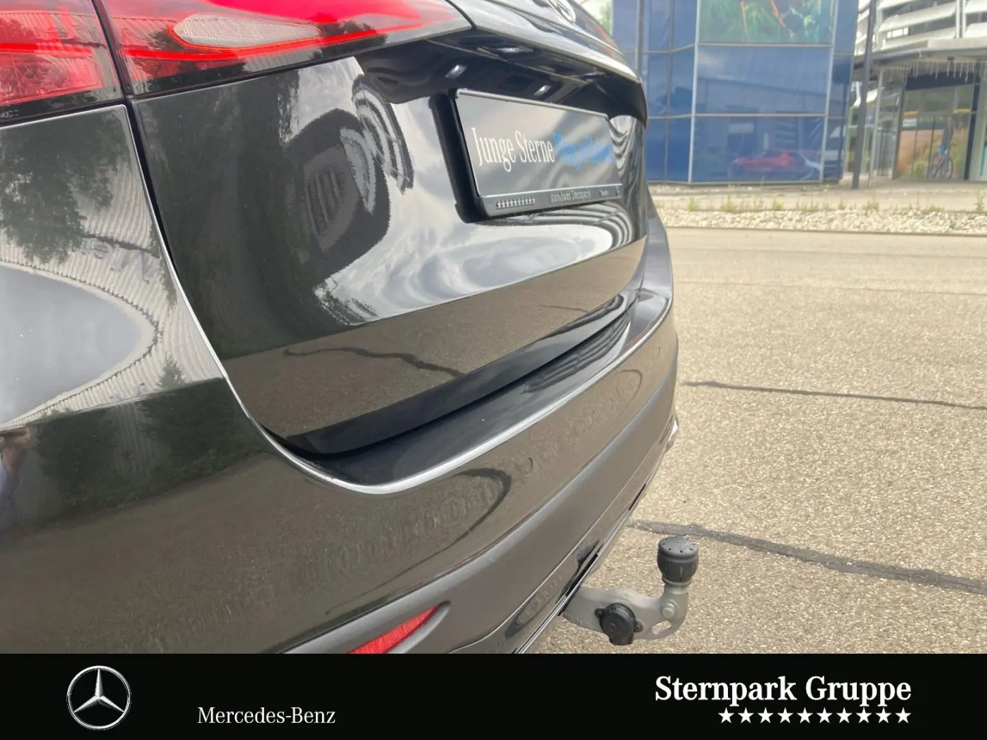 GLC 300 e 4M AMG Premium Plus +AHK+Pano+DIST+20