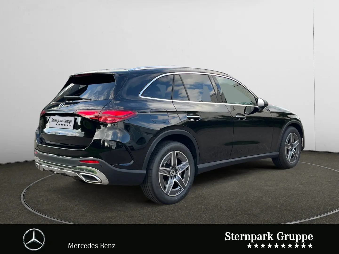 GLC 300 4M AMG Premium Plus +DISTRO+AHK+PSD+HuD+