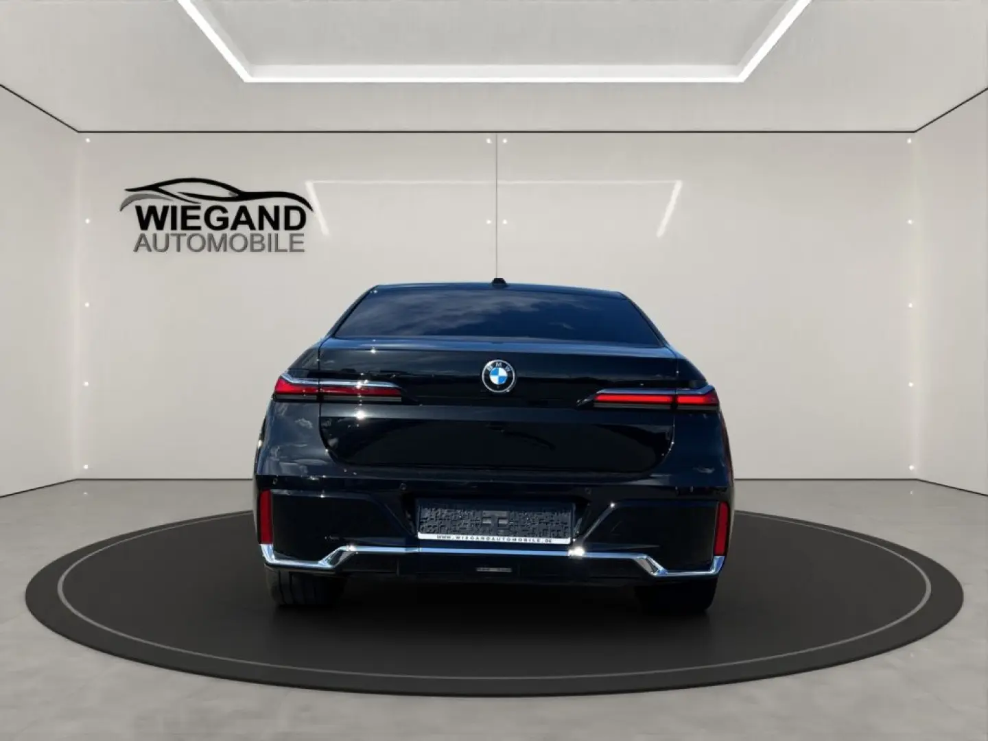 740d xDrive+M-SPORTPAKET+21-ZOLL+STANDHEIZUNG+
