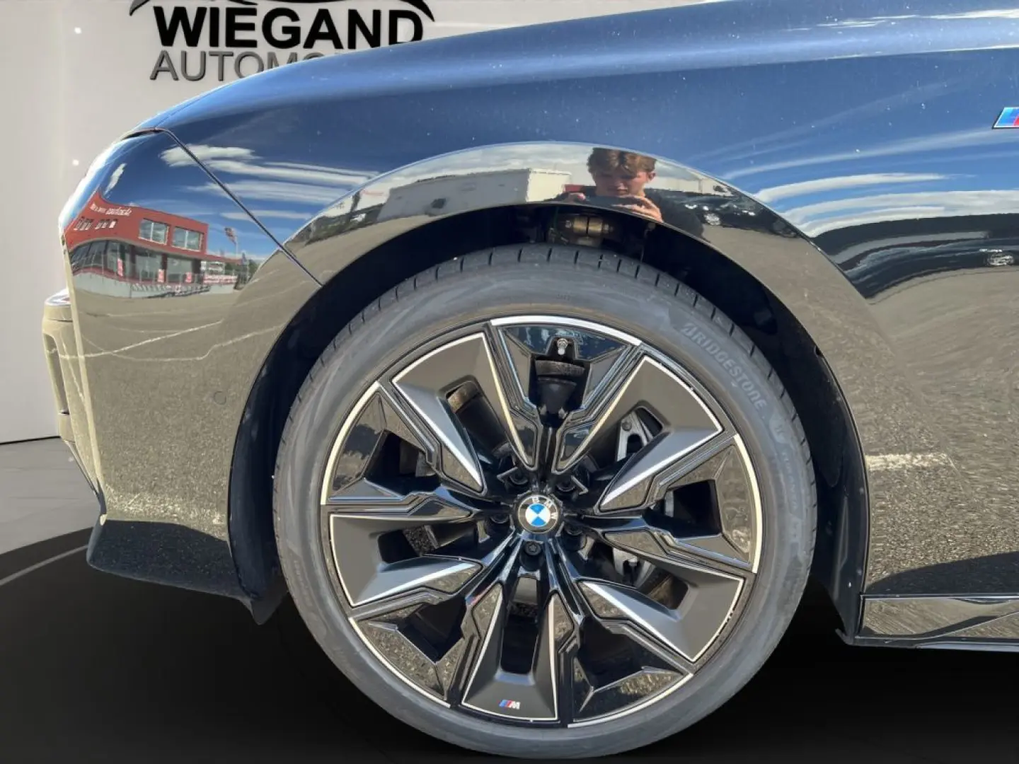 740d xDrive+M-SPORTPAKET+21-ZOLL+STANDHEIZUNG+
