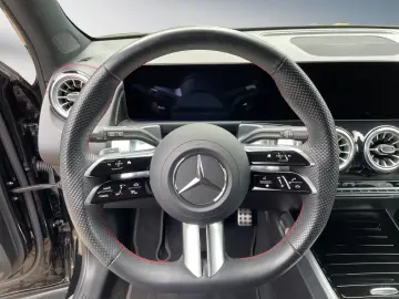 EQB 350 4M AMG+ PANORAMA*MEMORY*TOTWINKEL*MBUX*