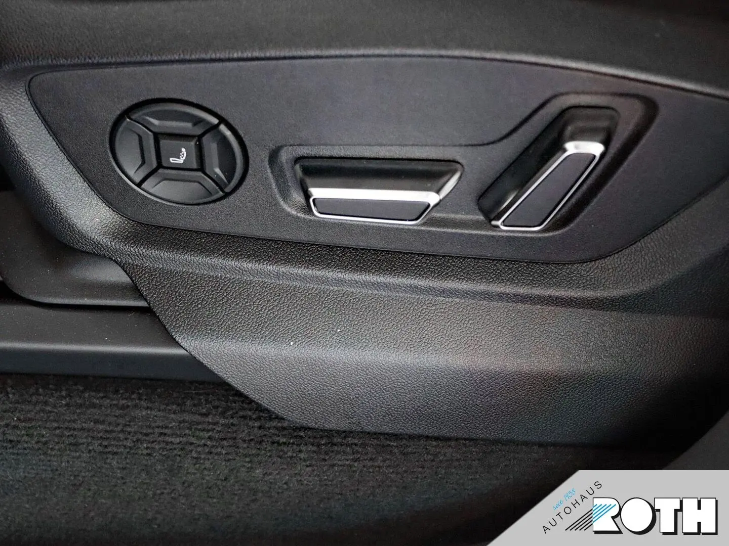 RSQ8 quattro 4.0TFSI V8 MATRIX KERAMIK PANO AHK