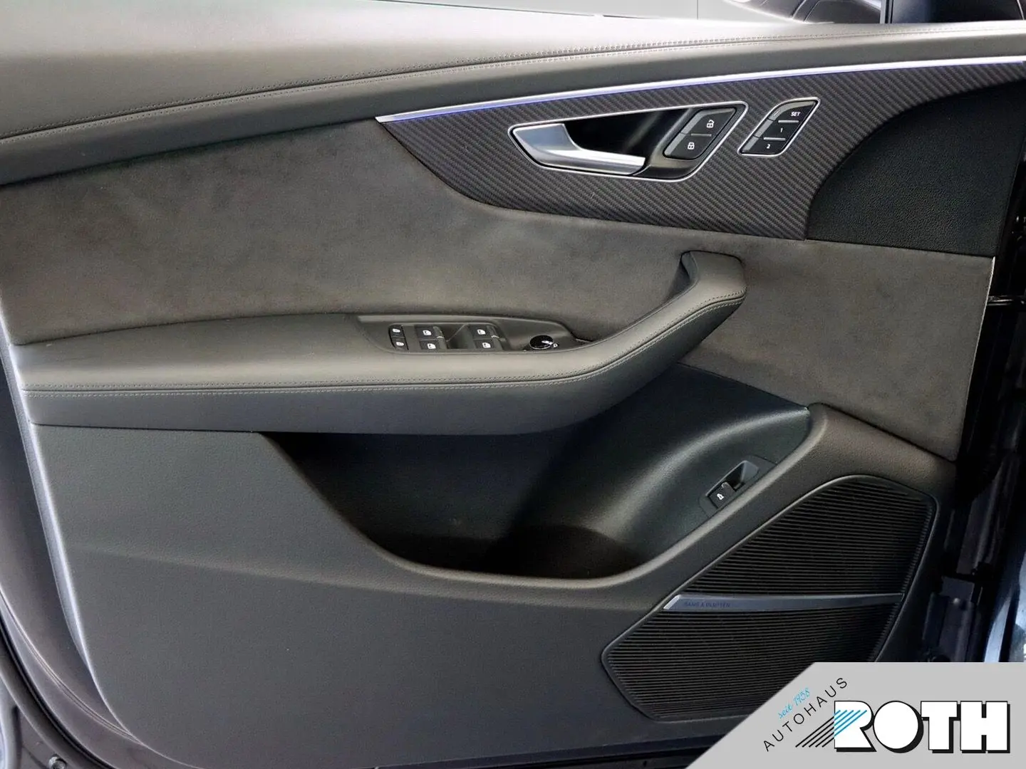 RSQ8 quattro 4.0TFSI V8 MATRIX KERAMIK PANO AHK