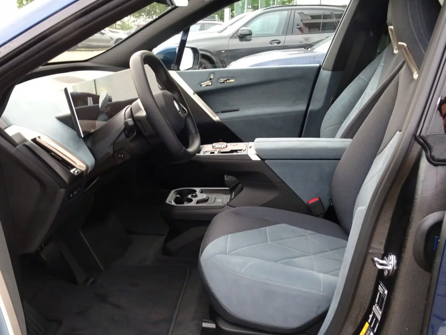 iX 40 xDrive Sport