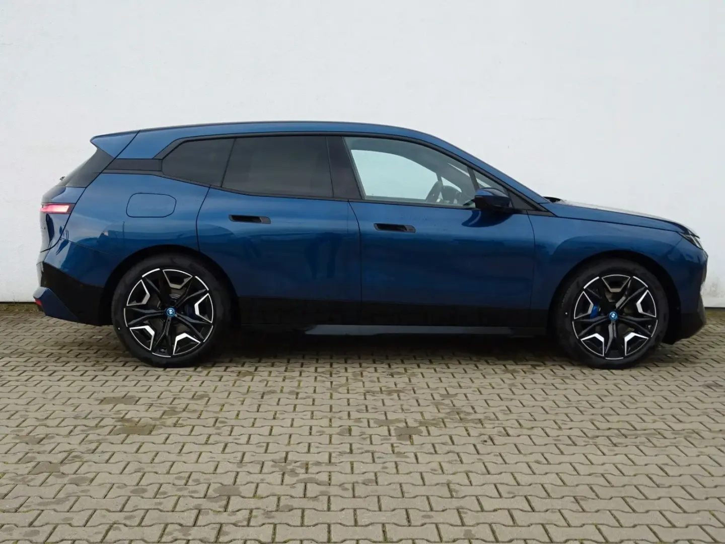 iX 40 xDrive Sport