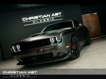 Challenger R/T 5.7 V8 HEMI T/A Package