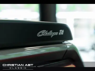 Challenger R/T 5.7 V8 HEMI T/A Package