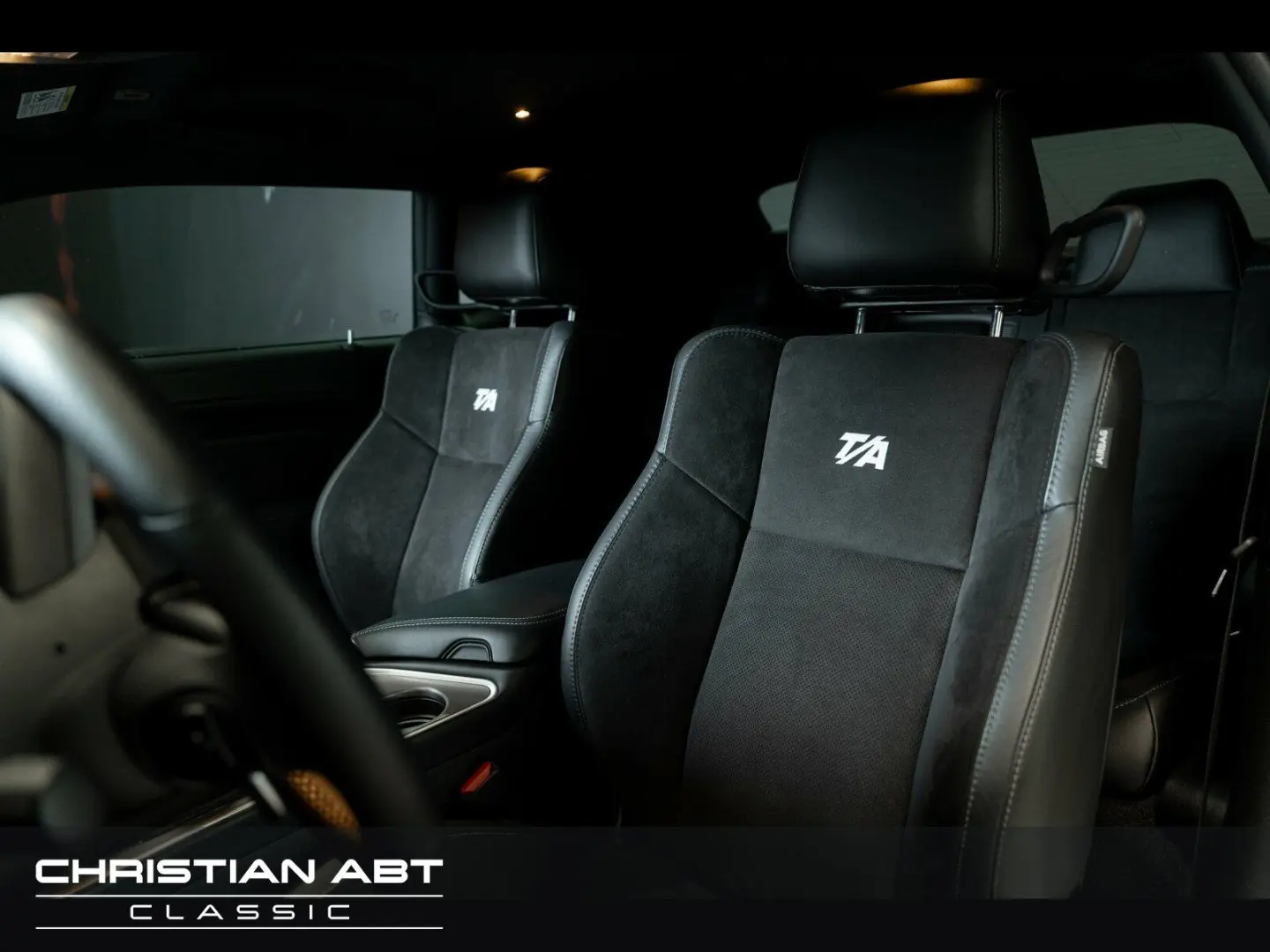 Challenger R/T 5.7 V8 HEMI T/A Package