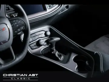 Challenger R/T 5.7 V8 HEMI T/A Package