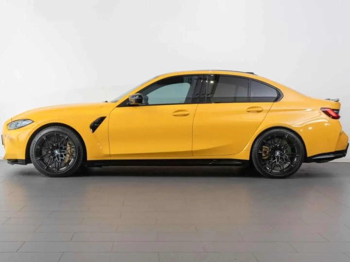 M3 Lim. xDrive Competition Individual Paint