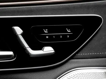 EQS 580 SUV 4M AMG/Hyperscreen/Pano/AHK/Burm4D