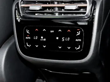 EQS 580 SUV 4M AMG/Hyperscreen/Pano/AHK/Burm4D