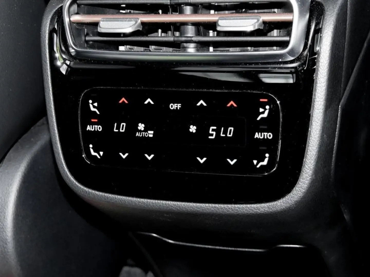 EQS 580 SUV 4M AMG/Hyperscreen/Pano/AHK/Burm4D