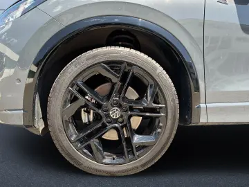 Tiguan R-Line 2.0 TDI 4M DSG*AHK*AreaView*HuD*Ke