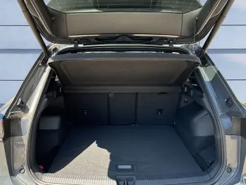 Tiguan R-Line 2.0 TDI 4M DSG*AHK*AreaView*HuD*Ke