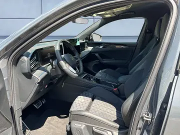 Tiguan R-Line 2.0 TDI 4M DSG*AHK*AreaView*HuD*Ke