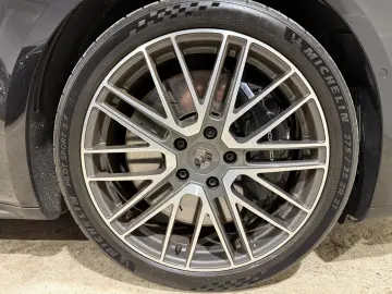 Panamera Turbo E-Hybrid