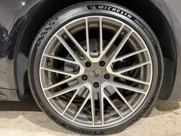Panamera Turbo E-Hybrid