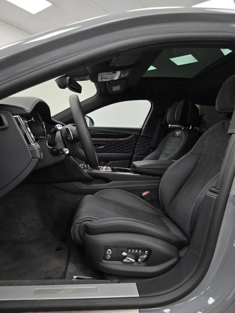 Flying Spur S V8*Mulliner*NAIM*Cambrian Grey*