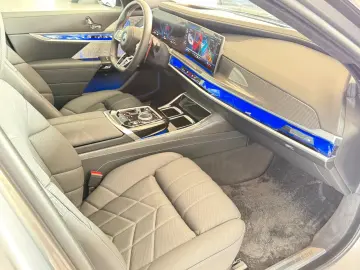 M760e*xDrive*Two*Tone*Individual*3xTV*SkyLounge*