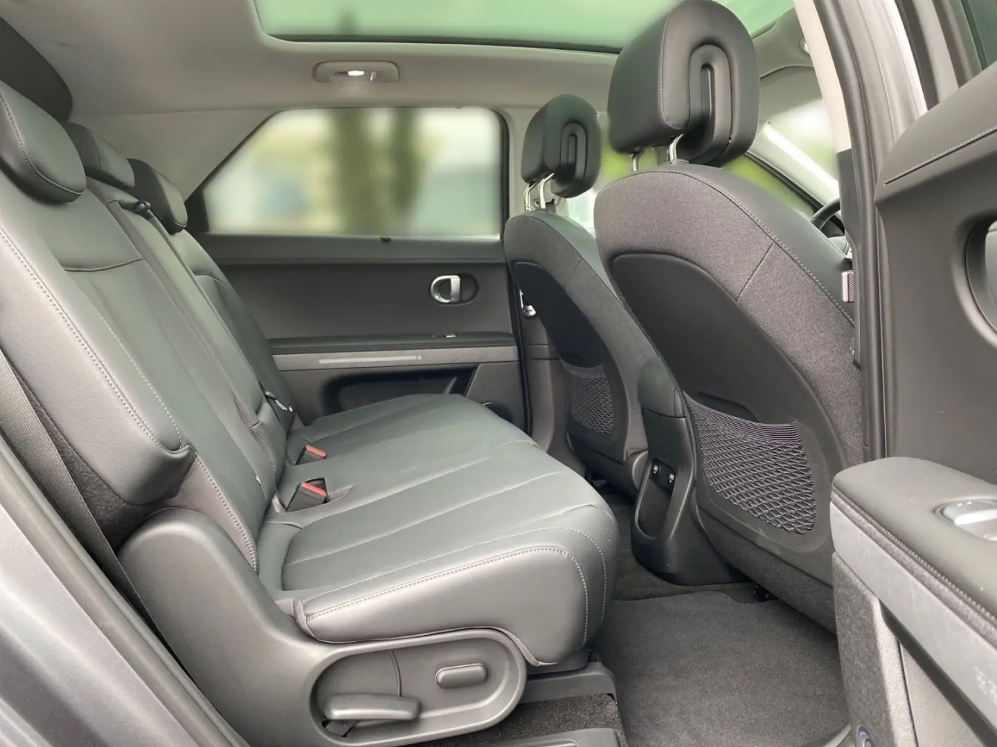 IONIQ 5 Uniq 77,4 kWh+4WD Sitzpaket+Pano+Assist.