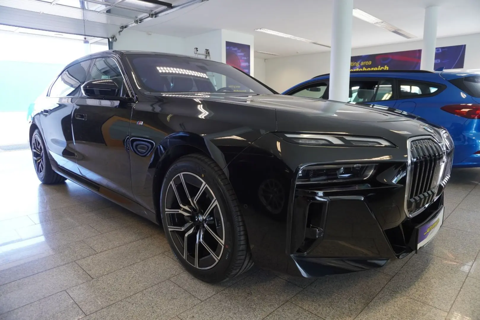 740 d xDrive Limousine Aut. Lang/M/Skyl./Kamera/