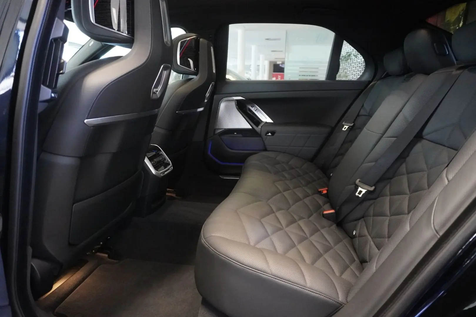740 d xDrive Limousine Aut. Lang/M/Skyl./Kamera/