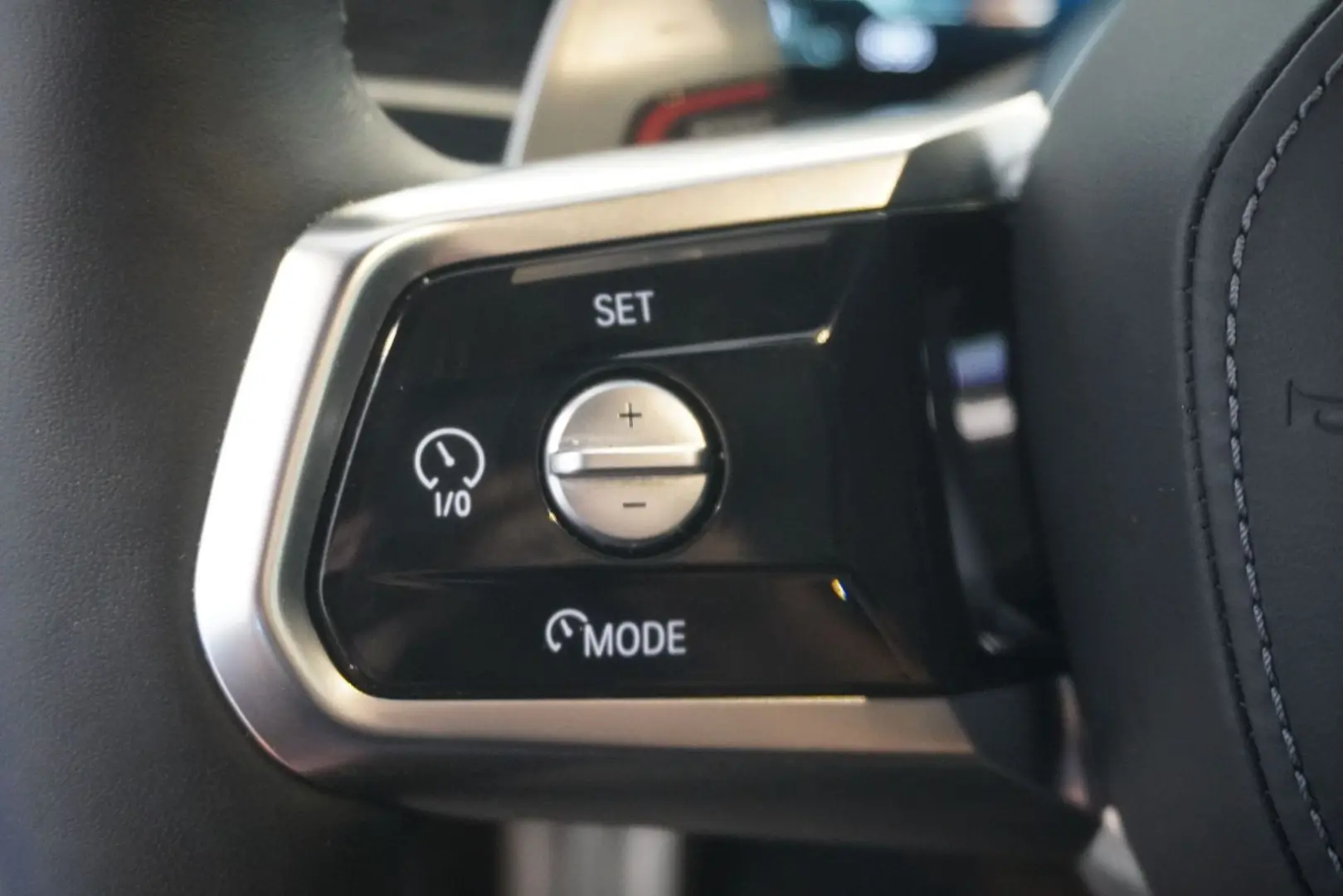 740 d xDrive Limousine Aut. Lang/M/Skyl./Kamera/