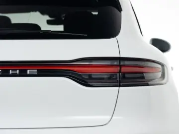 Macan - Sportsitze - BOSE - Sitzbelüftung - Pano
