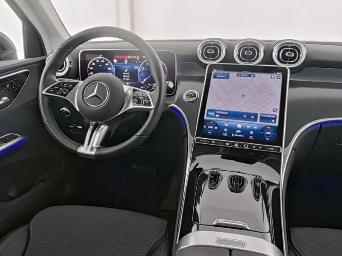 GLC 200 4M Avantgarde/9G/LED/Kamera/Navigation/