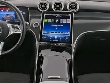 GLC 220 d 4M Avantgarde/LED/360°K/Panorama-D/AHK