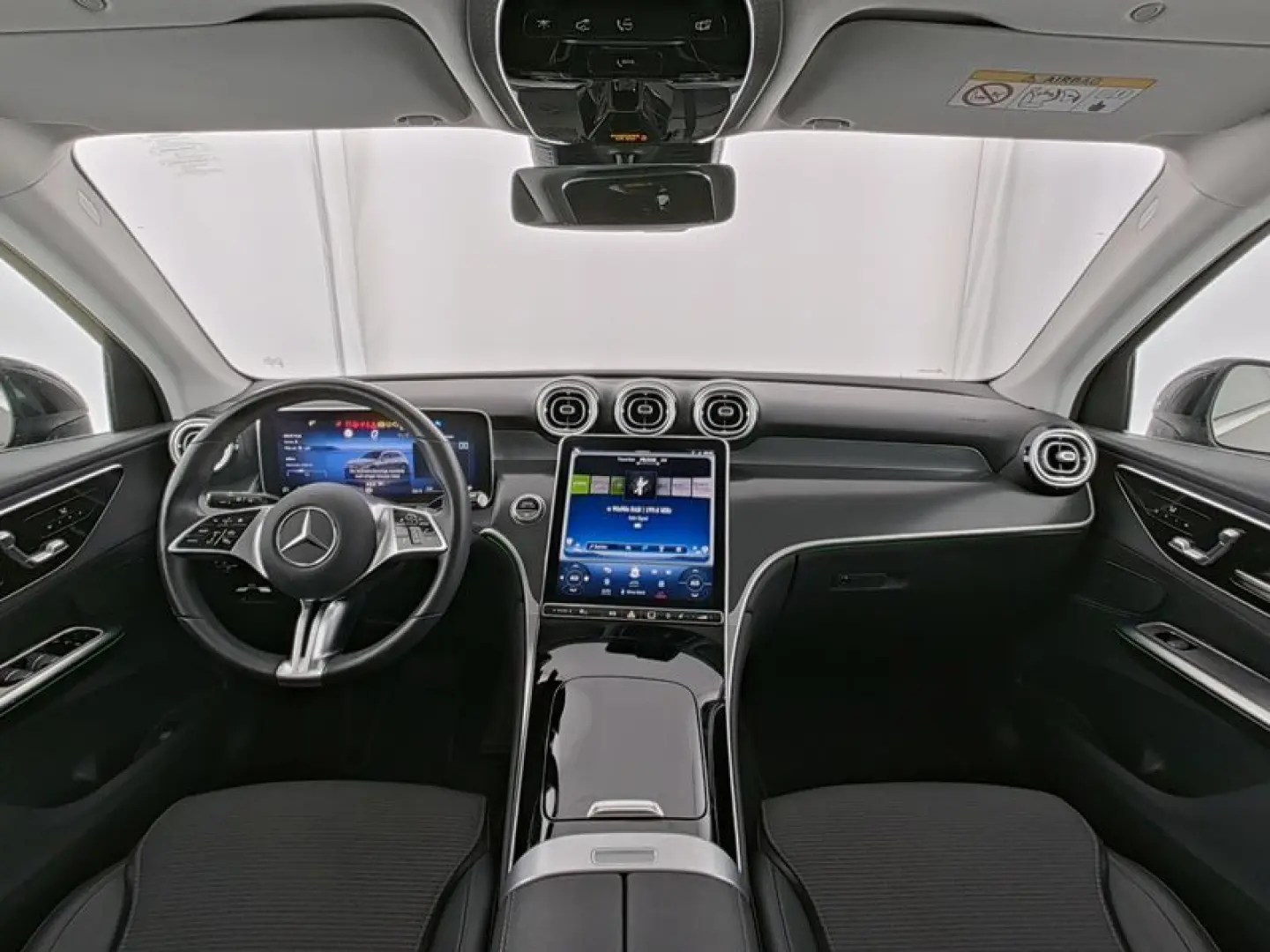 GLC 220 d 4M Avantgarde/LED/360°K/Panorama-D/AHK