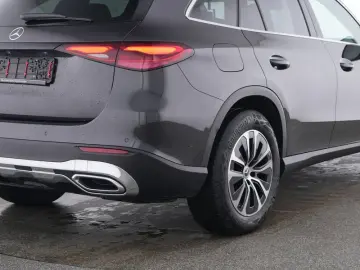 GLC 220 d 4M Avantgarde/LED/360°K/Panorama-D/AHK