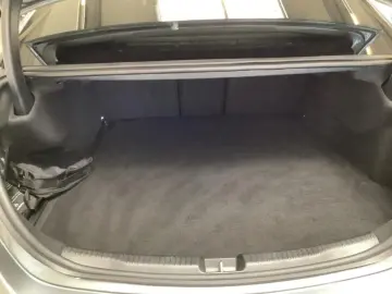 C 300 e AMG/Night/LED/Panorama-SD/Burmester/DAB