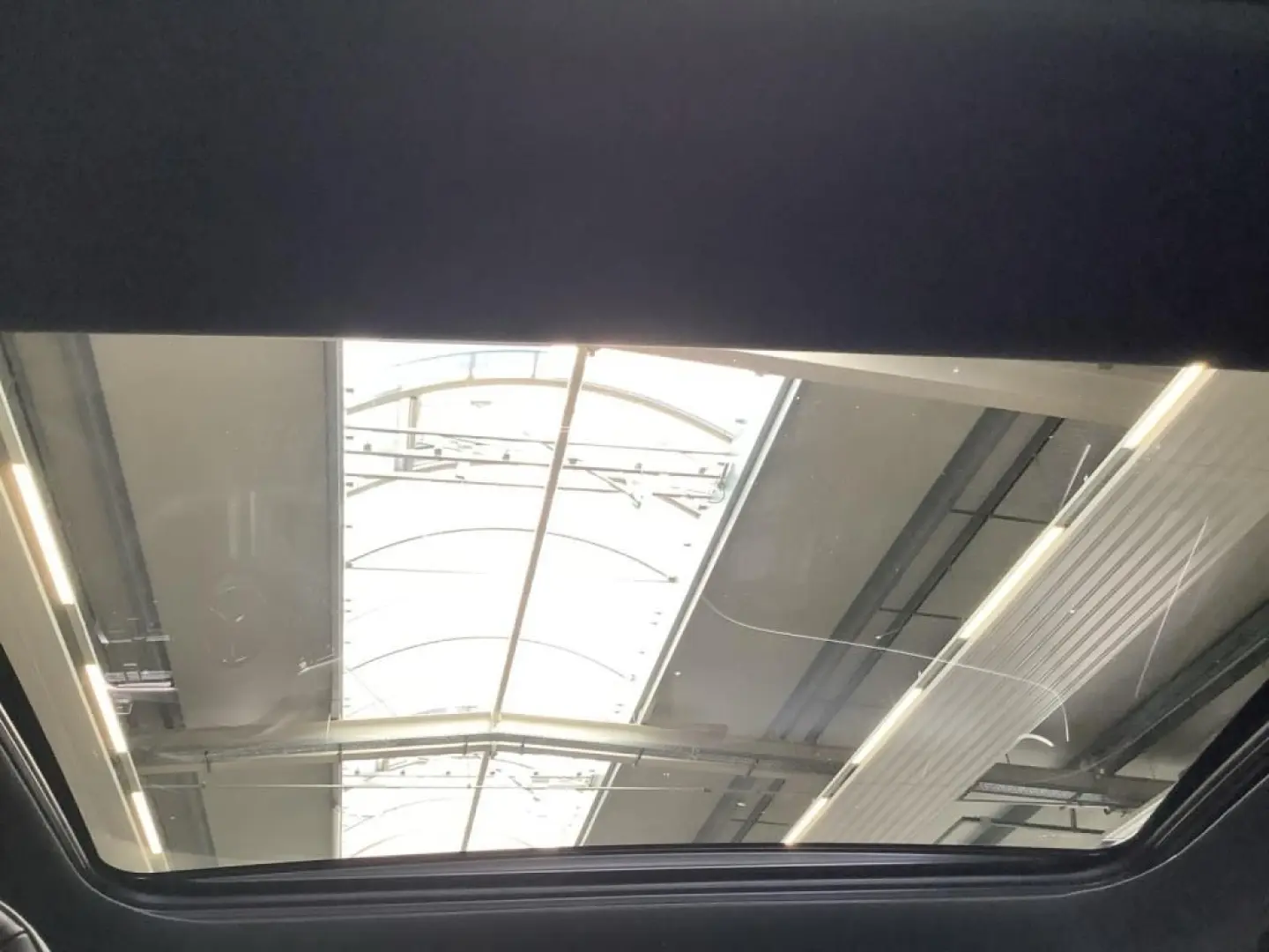 C 300 e AMG/Night/LED/Panorama-SD/Burmester/DAB