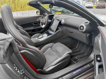 SL 63 AMG SL 63 4Matic +/BRABUS STYLE /Burmester