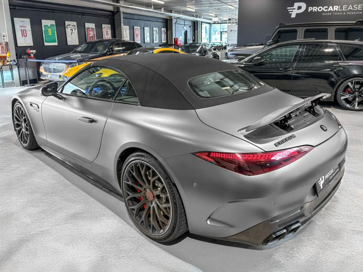 SL 63 AMG SL 63 4Matic +/BRABUS STYLE /Burmester