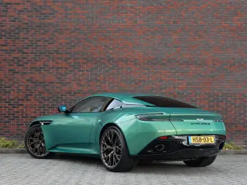 DB12 4.0 V8 | Iridiscent Emerald - Oxford Tan