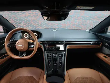 DB12 4.0 V8 | Iridiscent Emerald - Oxford Tan