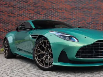 DB12 4.0 V8 | Iridiscent Emerald - Oxford Tan