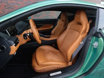 DB12 4.0 V8 | Iridiscent Emerald - Oxford Tan