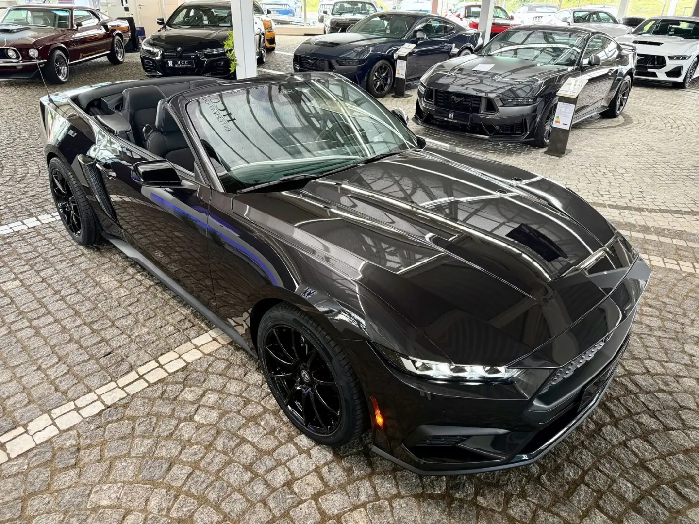 Mustang 2,3 EcoBoost Cabrio Autom. + Garantie