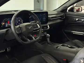 Mustang 2,3l EcoBoost *NEUES MODELL / SZH / BELÜ