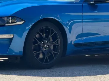 Mustang 2.3 EcoBoost AUT Unfallfrei!!