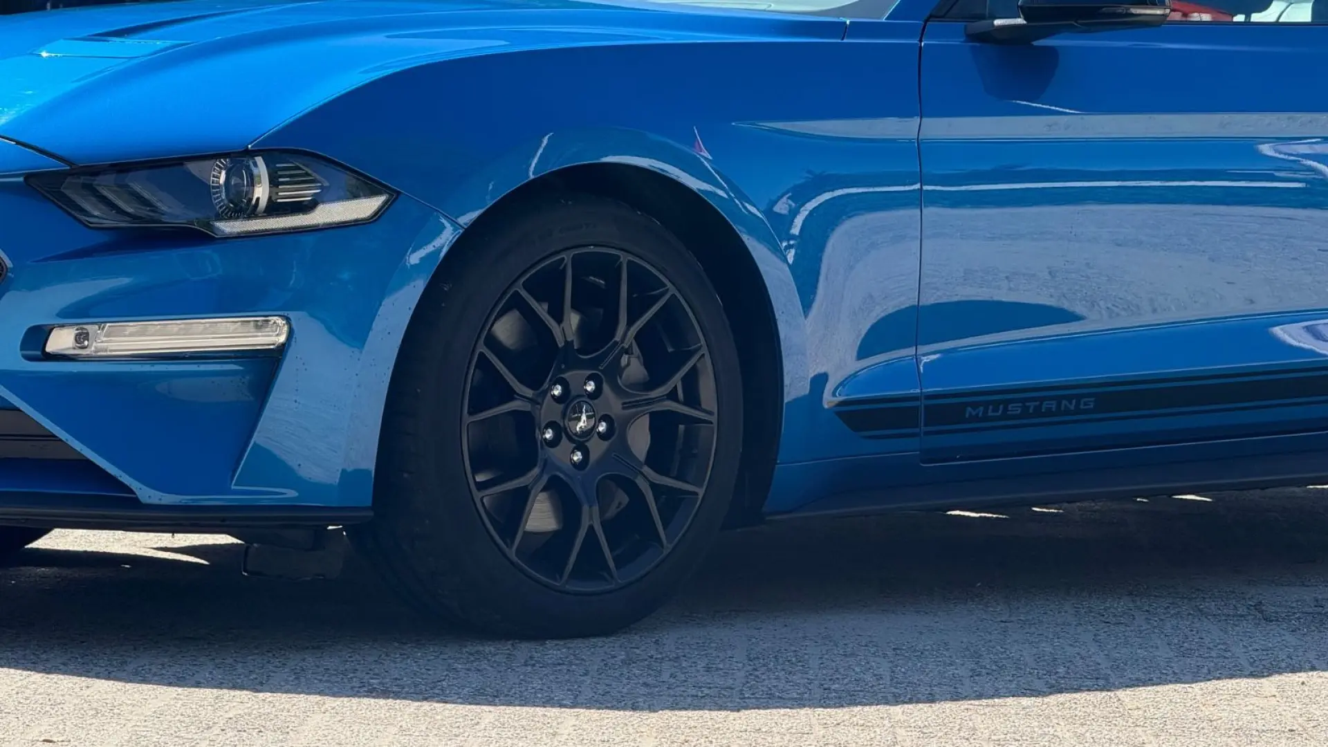 Mustang 2.3 EcoBoost AUT Unfallfrei!!