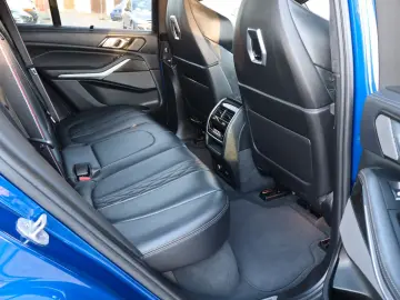 X5 M60i