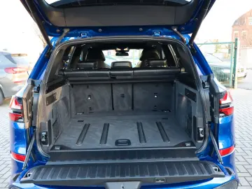 X5 M60i