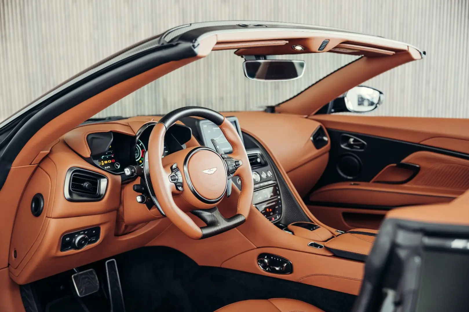 DBS 770 Ultimate Volante, Minotaur Green, MwSt.